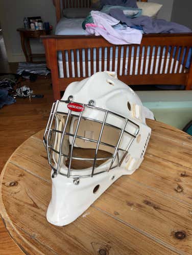 Bauer 960 Refurbished Mask. New Foam, Hardware, Straps