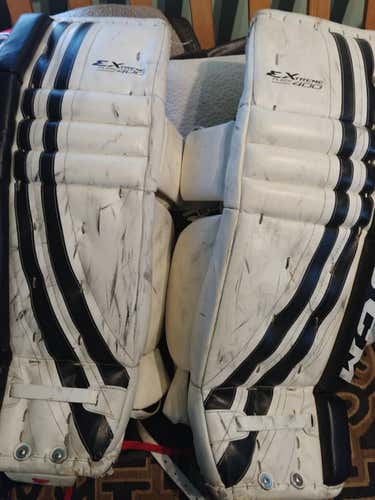 CCM Extreme Flex 400  Intermediate
