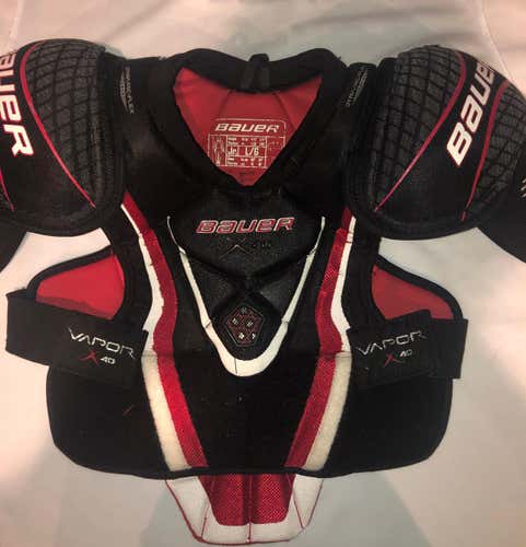 Bauer Vapor X40 Shoulder Pads