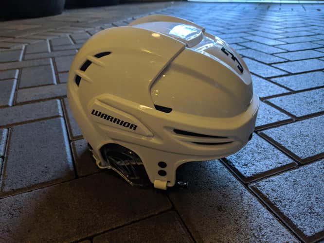 Warrior Krown 360 M SR White Helmet