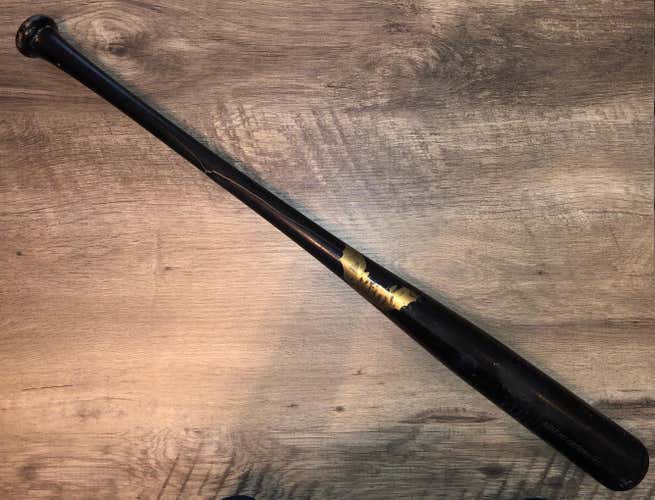 Sam Bat - 32” - Cracked!