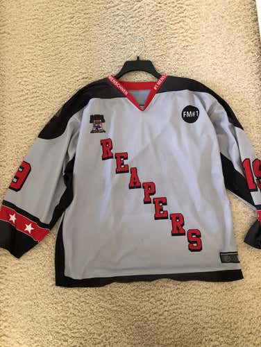 REAPERS Box Lacrosse  Team Jersey #19 Size: XL (Used)(Great Condition) (Philadelphia)