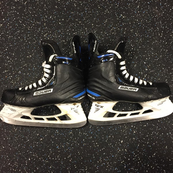 Bauer 1N Vcut Senior Pro Stock Size 8.5