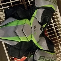 Bauer  Junior