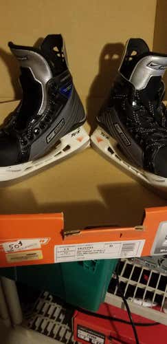 Bauer  Junior Size 3.5