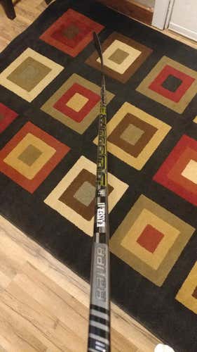 Bauer Supreme 2S Pro  Righty Mid Senior Pro Stock