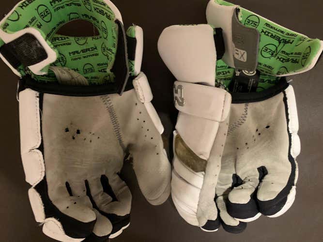 Maverick Max Lacrosse Gloves - Used