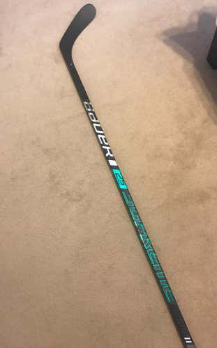 Green Bauer 2S Pro (G3) Oshie Pattern (P08) 77 Flex