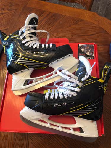 New CCM Tacks  Size 8