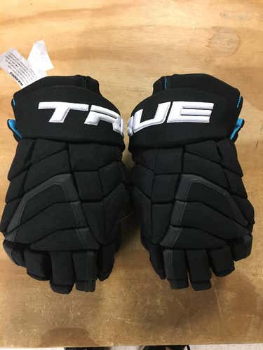 New True XC9 15" Black Pro Stock Gloves