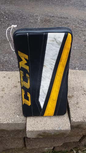 CCM Extreme Flex II Pro | Black/White/Yellow | NCAA D1