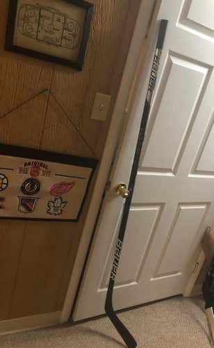 Bauer 1N Pro Stock Patrick Kane Curve