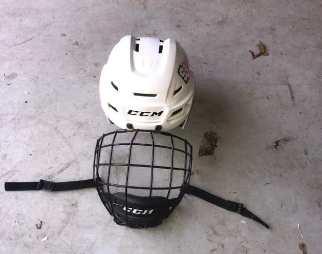 CCM Resistance 110+CCM FM580 Cage