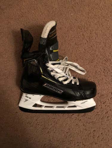 Lightly Used Bauer Supreme 2S Pro