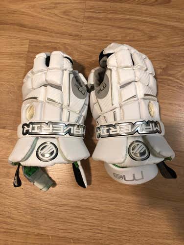 Brand New / Unused Maverick M3 Gloves