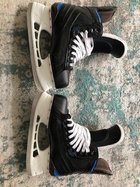 PRO STOCK BAUER NEXUS 1N. Left Skate 7 1/2 And Right is 7 3/4