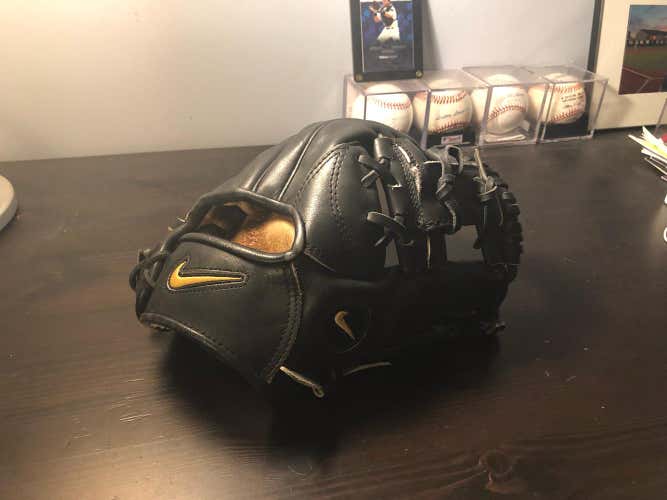 Nike Pro Gold Tradition FSOT