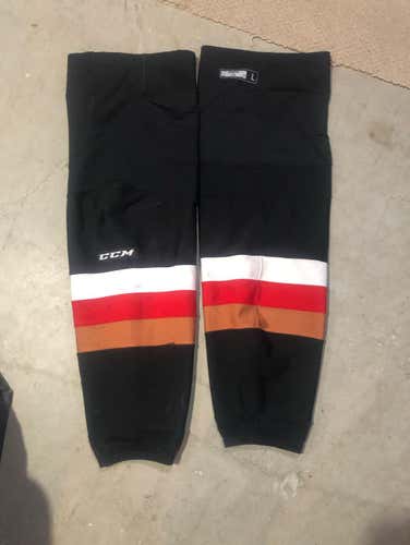 Calgary Hitmen Game Used Knitted Socks