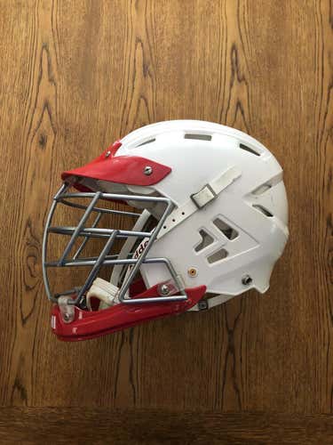 Adult L Riddell Lacrosse Helmet