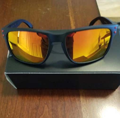 Oakley Holbrook Polarized Sunglasses