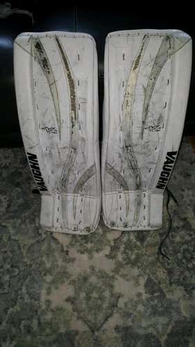 Vaughn Ventus LT60 Junior Goalie Leg Pads 28+2