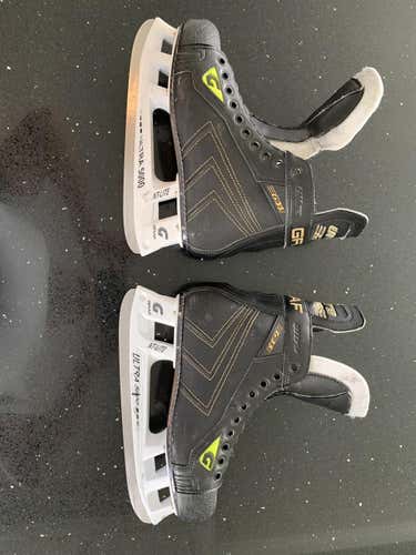Graf G35  Senior Size 8