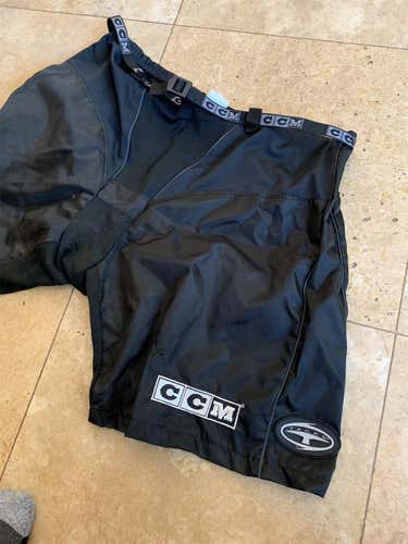 CCM Tacks Hockey Shell (LARGE)