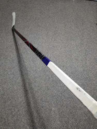 Maple Leafs William Nylander Game Used Bauer Vapor 1X Lite