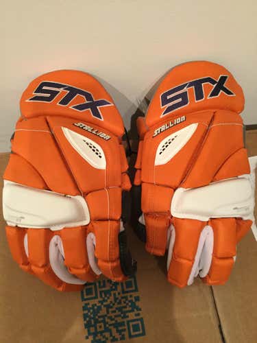 Price drop Syracuse Team Issued Gloves