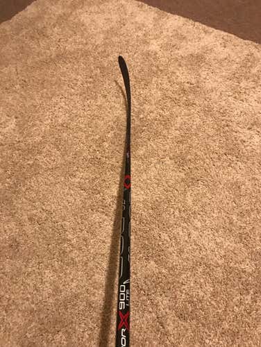 New Bauer X900lite P28/77/grip Send Offers