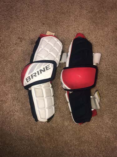 BRINE CLUTCH ELITE ARM PADS. UDM TEAM ISSUED.