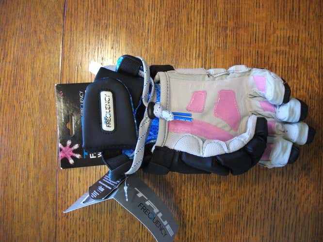 New True Frequency Driver Face-off Glove - Right Hand Only!