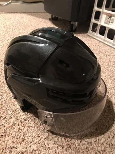 Bauer RE-AKT Helmet - Senior - Medium