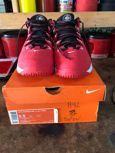 Nike Huarache Four Turf, Size 9.5, NEW