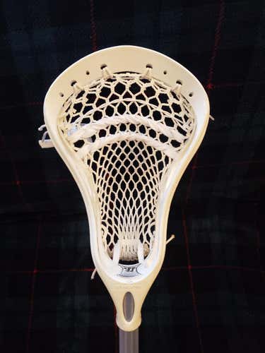 Mint Warrior Evolyte (HS) White Head with StringKing 2x Plus Semi-Hard Mesh
