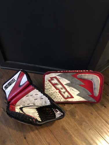 CCM/Heaton Glove And TPS Blocker, Red/White