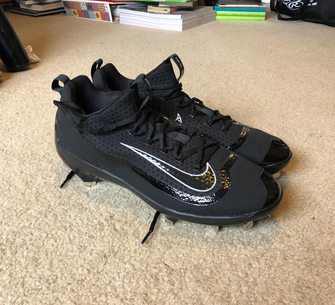 Nike Huarache Cleats Metal 11.5 (New)