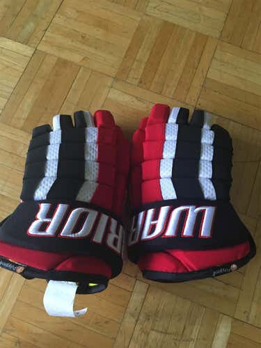 Warrior AX2 NEW Gloves
