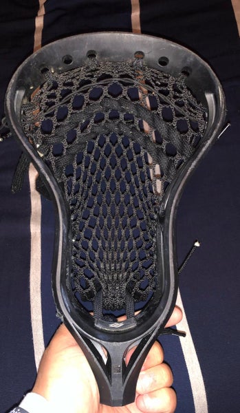 Used Black Strung Stringking 2D With 3s