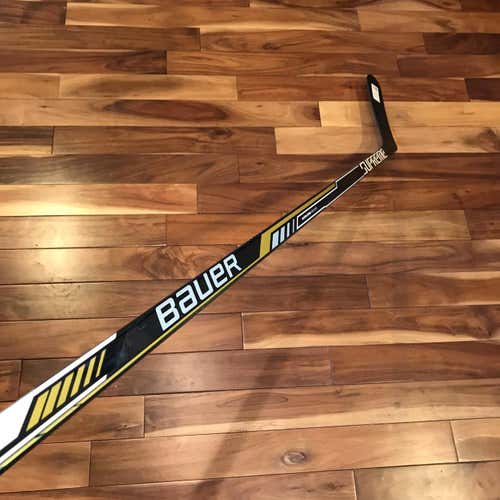 Pro Stock Bauer Supreme Team Stick PM9 87 Flex With Grip
