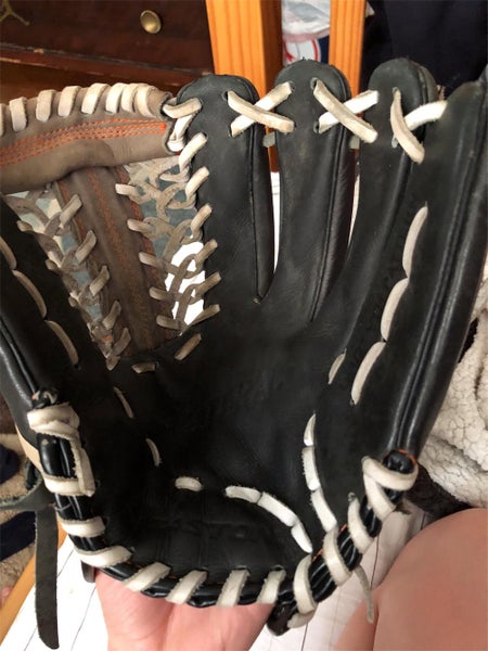 Easton Glove Used $35 Great Leather Looking For Trade Or But