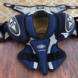 Easton X-Treme Youth Shoulder Pads + CCM Neck Protector