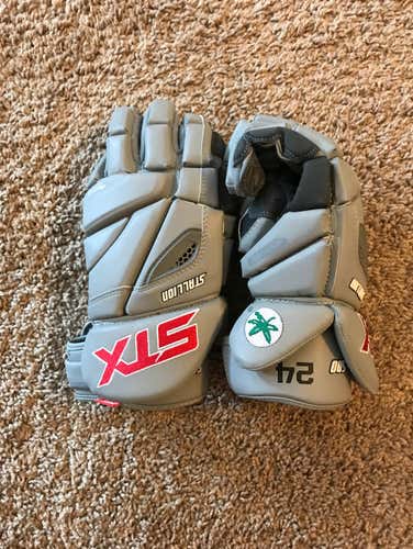 Brand New Custom Ohio State Stallion 500 Gloves