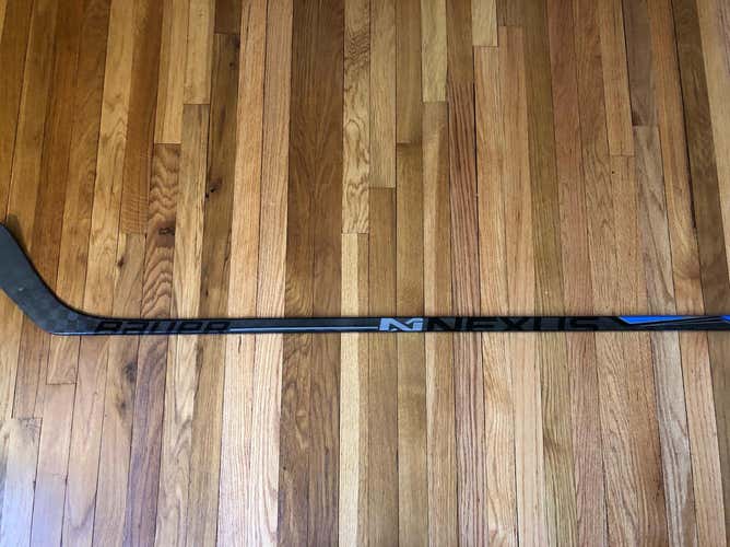Bauer Nexus 8000 Pro Stock Right 82 Flex Grip