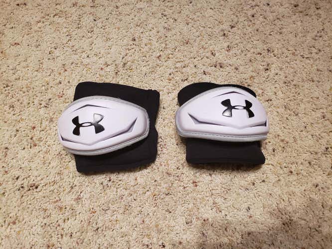 Under Armour Revenant Elbow Pads