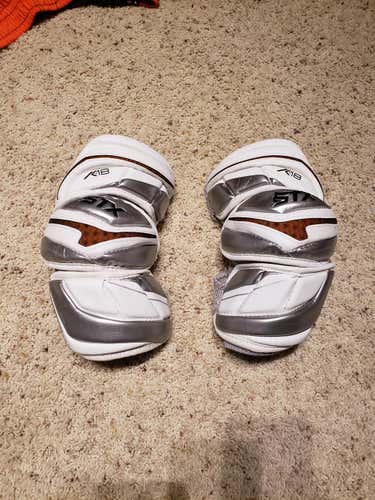 STX K18 Arm Pads Large