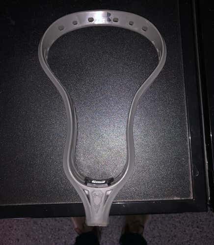 UA command Head Unstrung