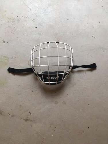 CCM Fm580 Medium Cage