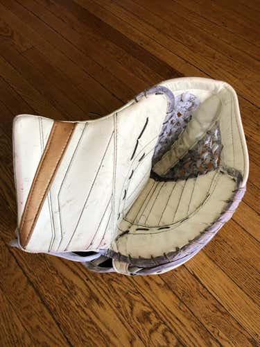 CCM Extreme Flex III Pro Stock Goalie Glove