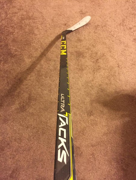 CCCM Ultra Tacks Stick Pro Stock Bakersfield Condors RH 85 Flex